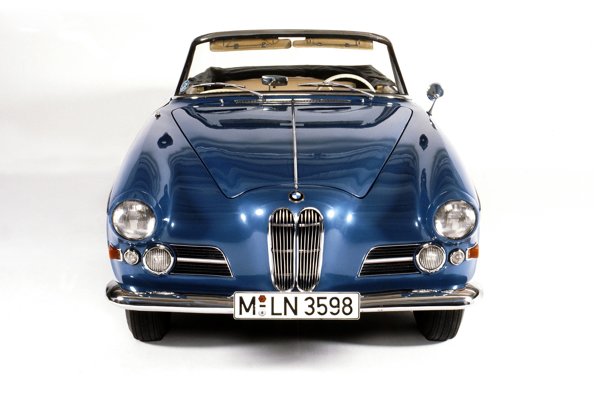 BMW kidney grille evolution of the grill fro nt part of a car large radiator grill BMW grill 