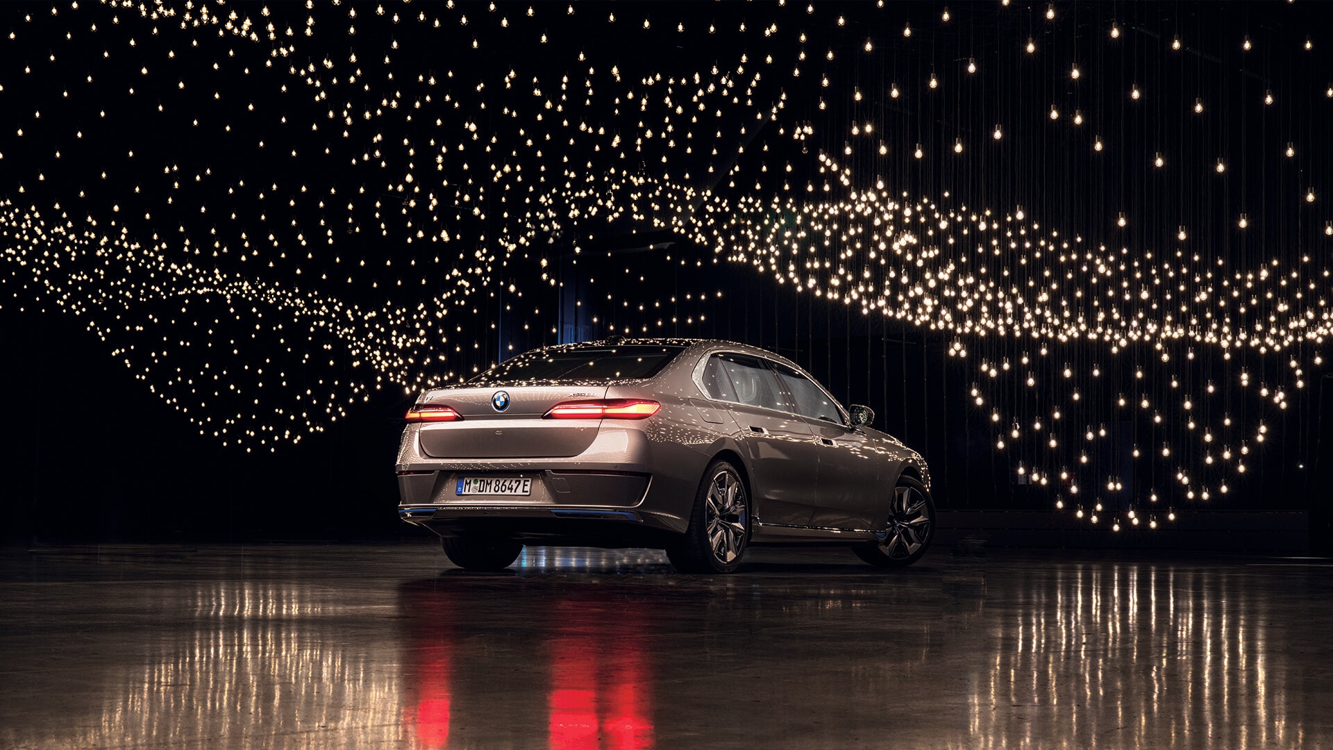 Rafael Lozano-Hemmer; Art Basel 2022; Pulse Topology; art installation; contemporary art, BMW i7